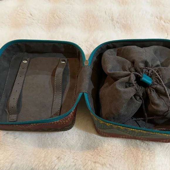 Silpada Teal and Red Patterned Jewelry Bag. NWOT - Picture 3 of 4